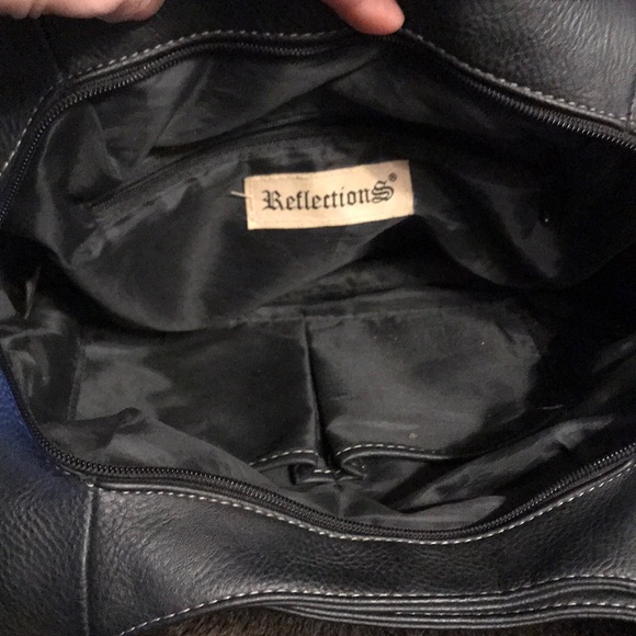 ‼️Bundle & Save‼️ REFLECTIONS Shoulder bag - Picture 5 of 5